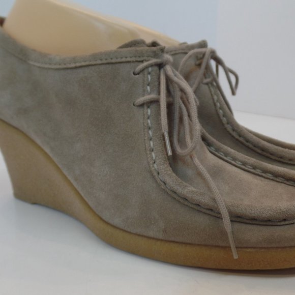Michael Kors Tan Suede Wedge Lace Up Shoe Rubber Sole Sz 9 - Picture 8 of 12